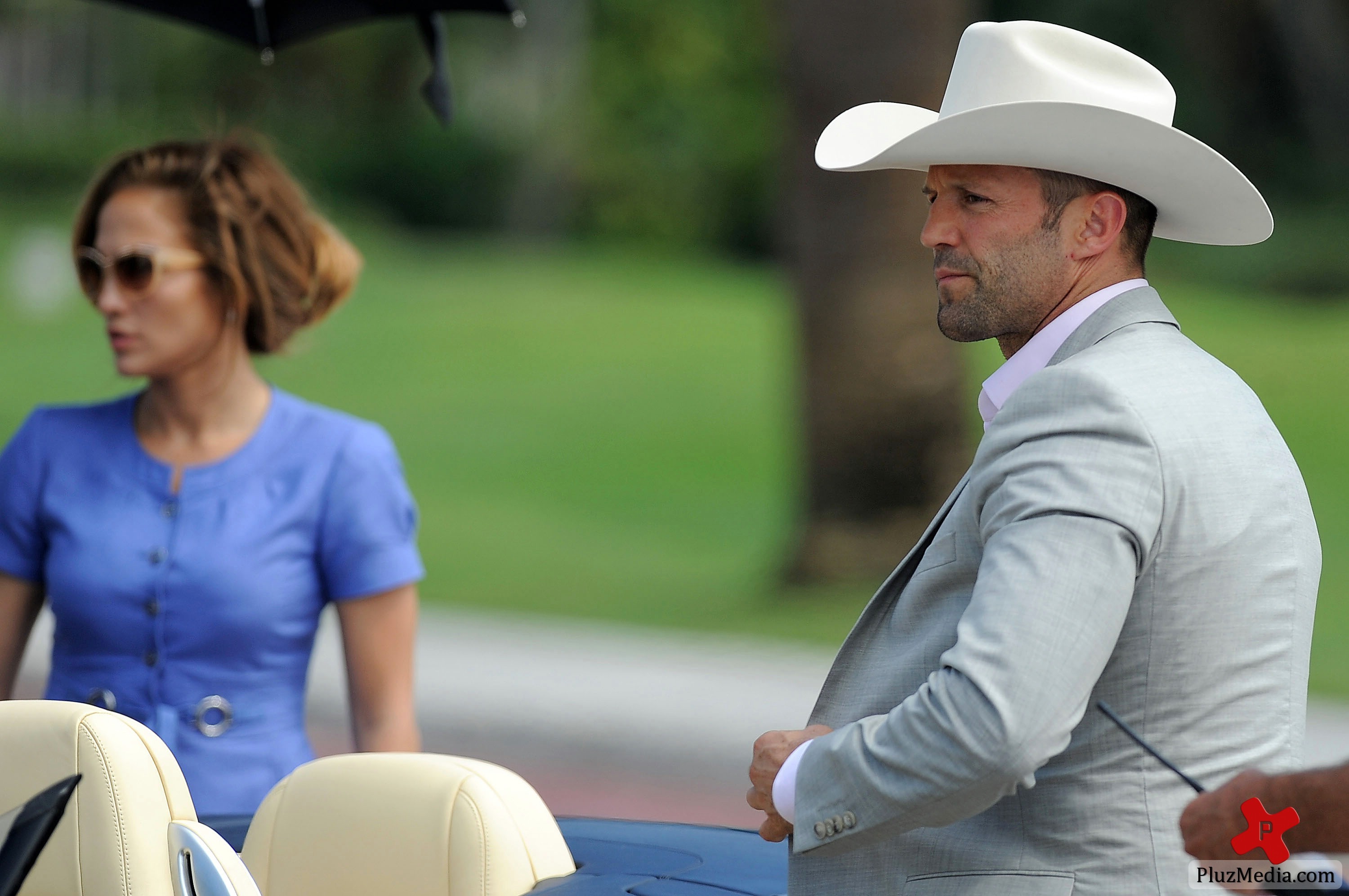 Jennifer Lopez and Jason Statham are sighted on the set of Parker | Picture 84771